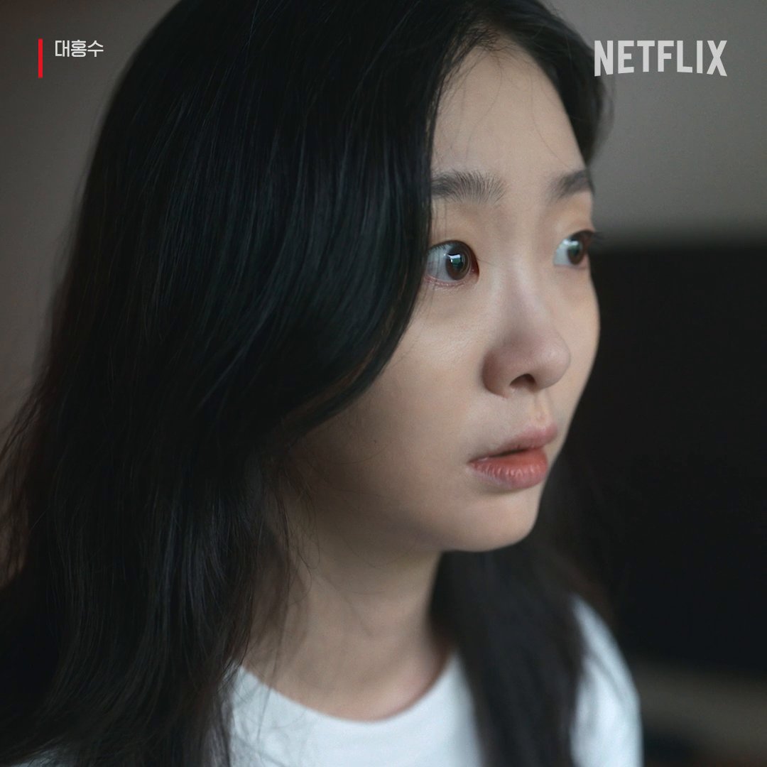 평온하던 일상, 갑작스러운 재난이 찾아왔다. 대홍수로 세상이 끝나는 날, 인류를 위한 단 하나의 선택. SF 재난 영화 <대홍수>, 이번주 금요일 12월 19일 공개. 오직 넷플릭스에서.
