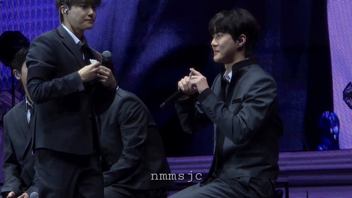 the hyungs watching sehun do the gwiyomi song is already so endearing but junmyeon? he’s looking at him like he birthed and raised him 😭☝🏻