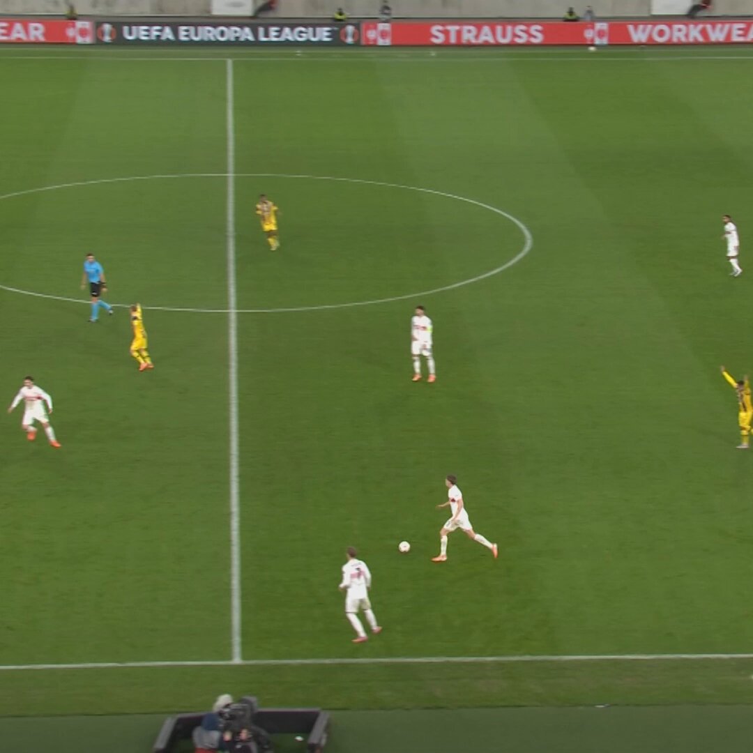 👉 Stuttgart 👉 Roma 👉 Betis 👉 Ferencváros These MD6 team moves 😮‍💨 #UELTeamwork | STRAUSS