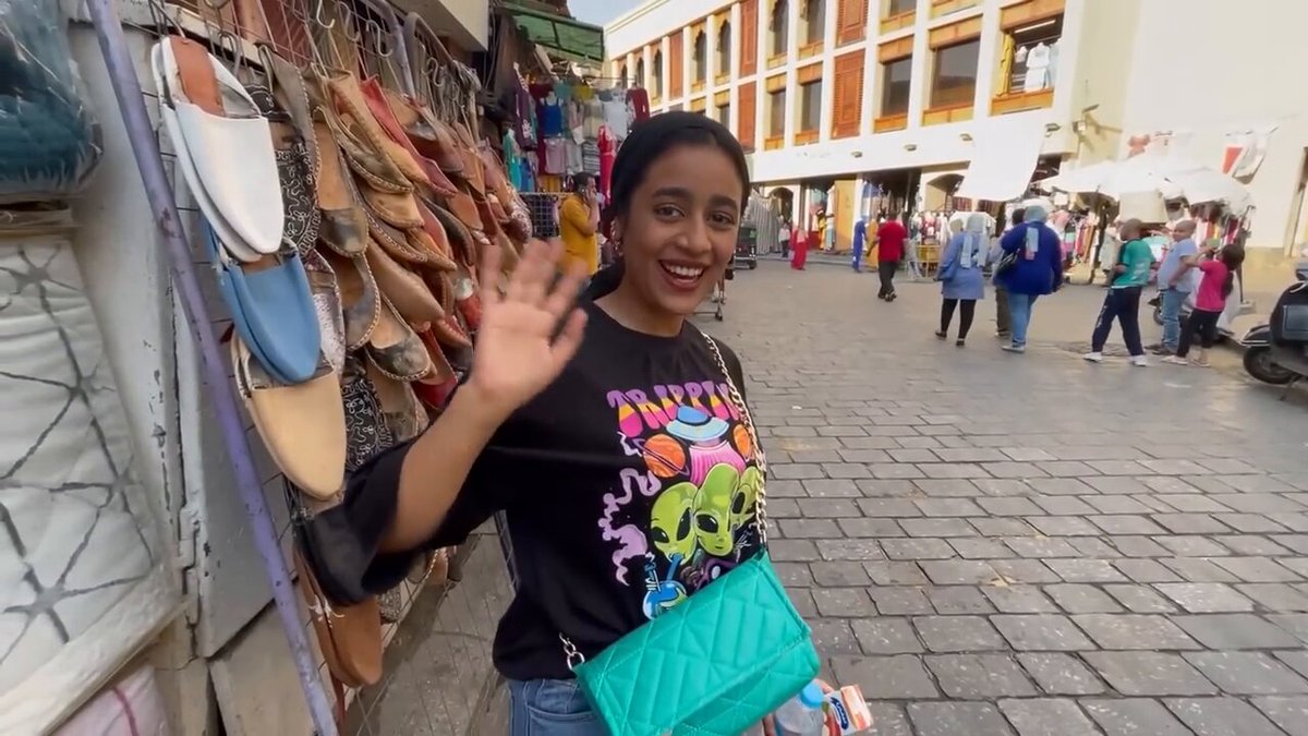 السائح الهندي ينافس الخليجي والإسرائيلي في جولة واحدة فقط طلع بمصريتين 🇪🇬❤️🇮🇳