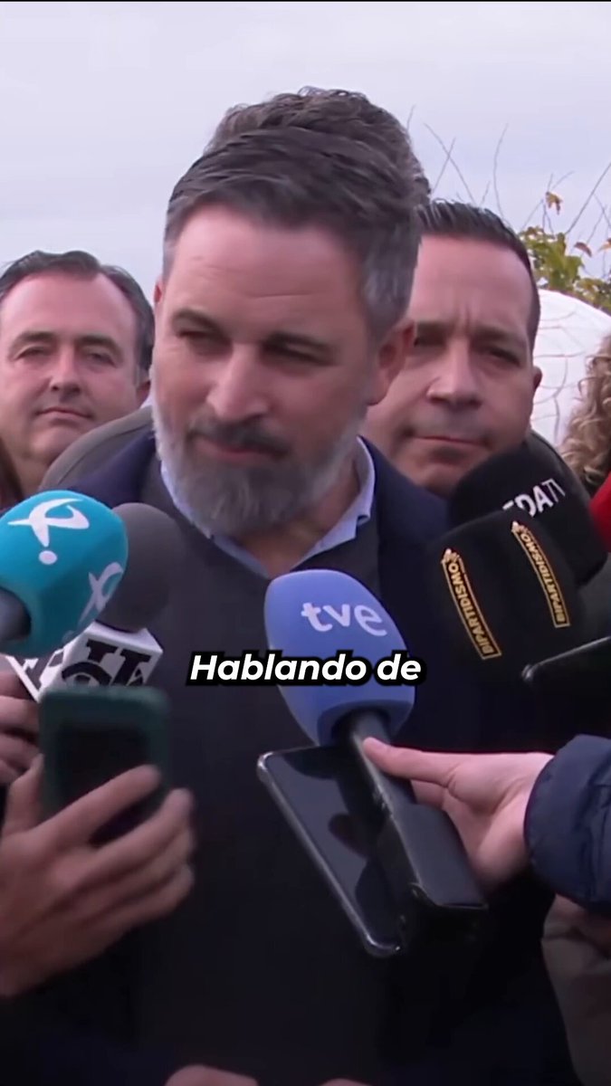 🔴 Santiago Abascal 🇪🇸 reacciona al adelanto electoral en Aragón: "Demuestra lo mismo que en Extremadura. Demuestra la incapacidad de Guardiola por un lado y la incapacidad de Azcón por otro para llegar a un acuerdo con VOX". "Y sobre todo demuestra el egoísmo de ambos, deberíamos estar centrados en echar a Sánchez".