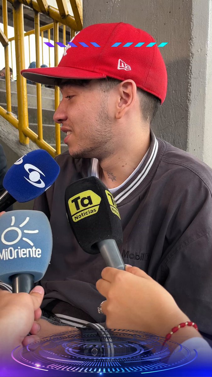 Simón García le escribió un poema a su novia Mariana Upegui, cerca de la media noche del pasado sábado. Mariana hacía parte del grupo de estudiantes recientemente egresados que viajó a Tolú y sufrió un trágico accidente mientras viajaban por las vías de Remedios, dejando un saldo de 17 personas fallecidas. El poema nunca fue respondido, porque Mariana fue una de las jóvenes que perdió la vida.