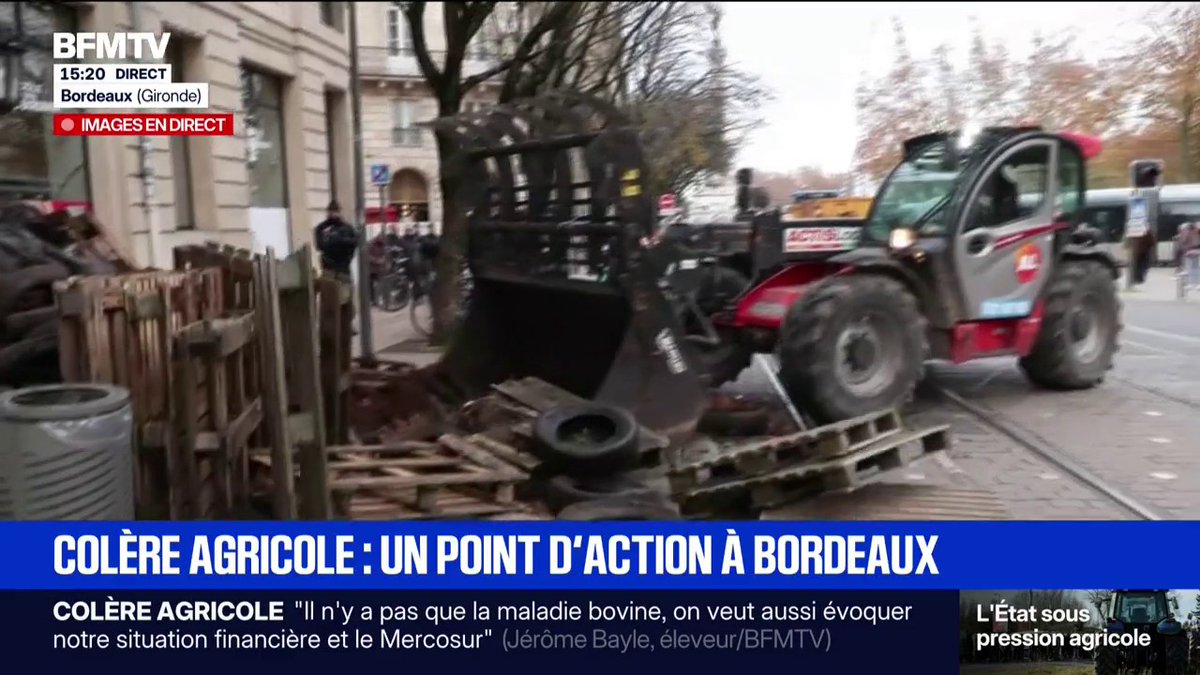 🔴 Des agriculteurs en colère mènent une action devant le Conseil Interprofessionnel du Vin de Bordeaux.