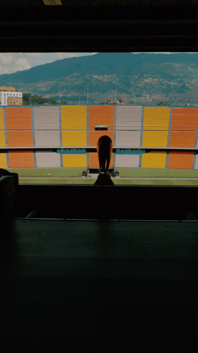 🎥 ¡𝗘𝘀𝘁𝗮𝗺𝗼𝘀 𝗹𝗶𝘀𝘁𝗼𝘀 𝗠𝗲𝗱𝗲𝗹𝗹𝗶́𝗻! 🙌 El trofeo de la #CopaBetPlayDIMAYOR 2025 recorrió la 'Ciudad de la Eterna Primavera' 🏆 ¿Quién se la lleva? ¿Verdes 🟢⚪ o Rojos 🔴🔵? #LoDamosTodo