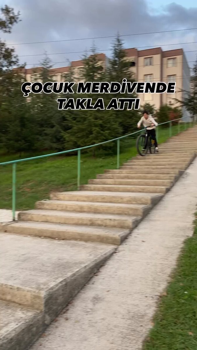 ekipmansız çocuktan front flip denemesi