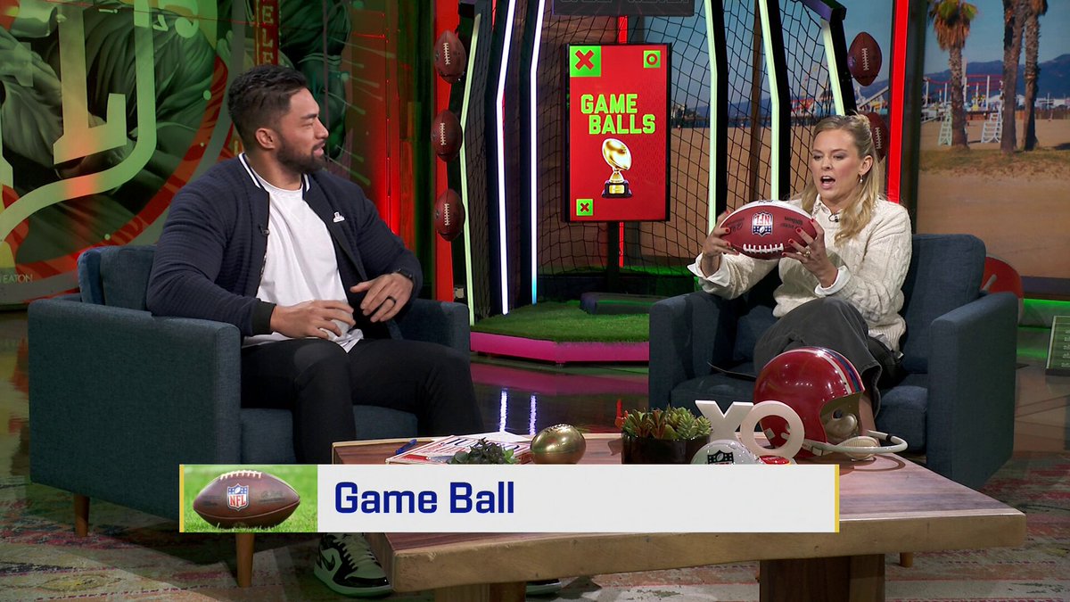 Remember the name. Jamie Erdahl is giving her game ball to Jawhar Jordan 🏈 #HTownMade | Jawhar Jordan
