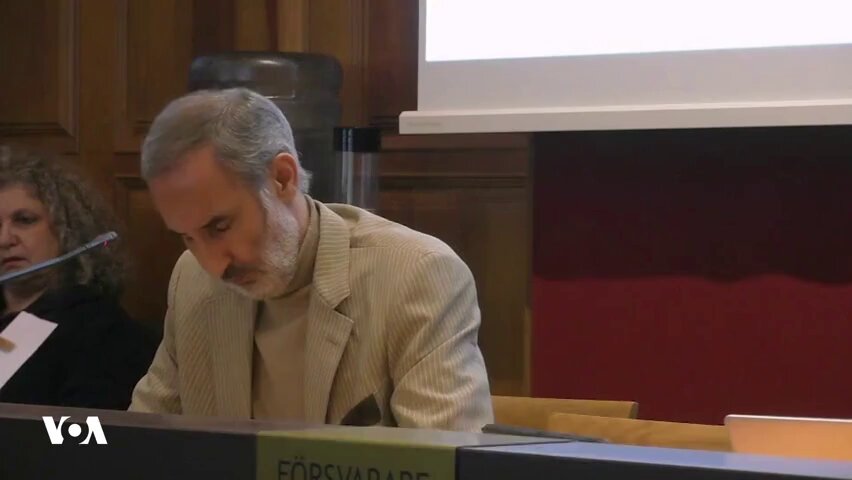 به گریه افتادن ایرج مصداقی از موفقیت در سپردن حمید نوری به دست دادگاه | برشی از مستند «بازماندگان راهروی مرگ» ساخته‌ نیما سروستانی که حق پخش نسخه فارسی آن به صورت اختصاصی در اختیار صدای آمریکاست
