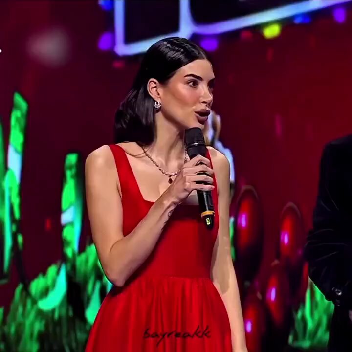 ilk konuk belli yanında bakalım kim gidecek 😉 #TaşacakBuDeniz #EsDil #OrEl #İsFad
