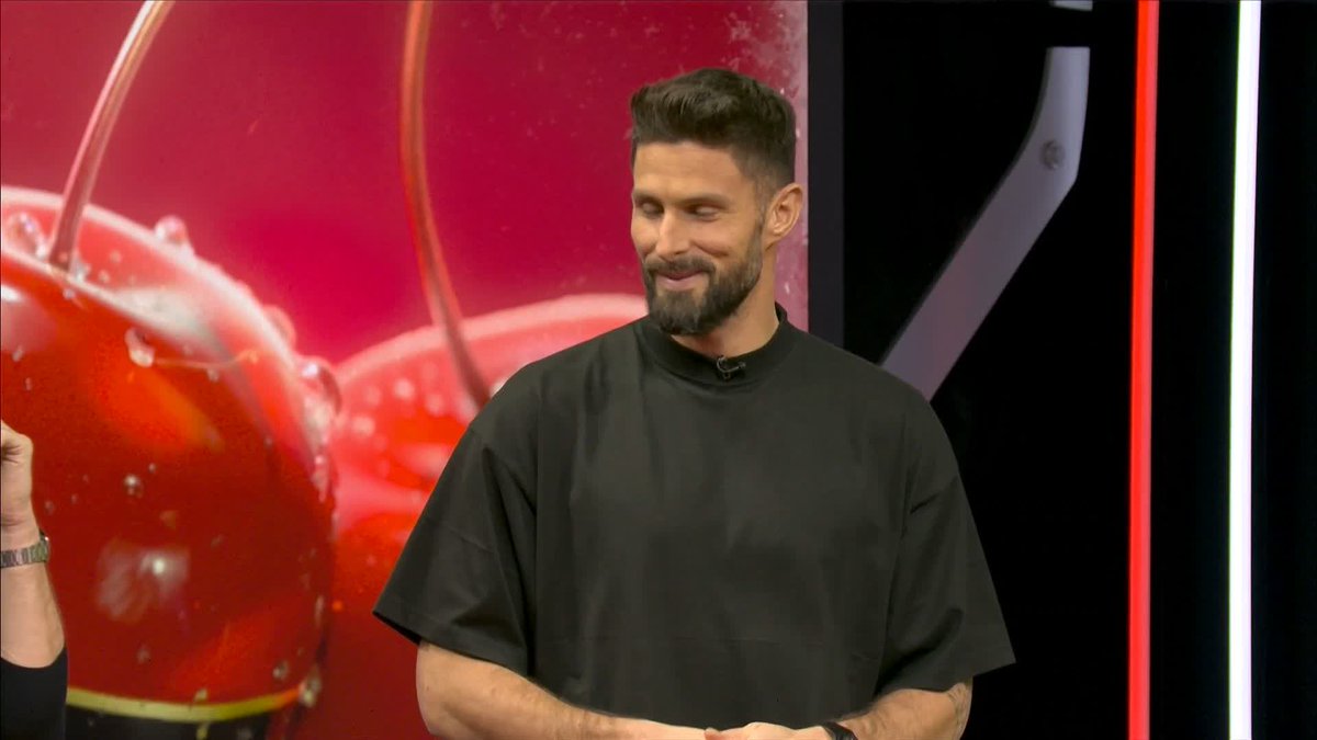 Olivier Giroud on playing with Bafodé Diakité and Álex Jiménez 🤝