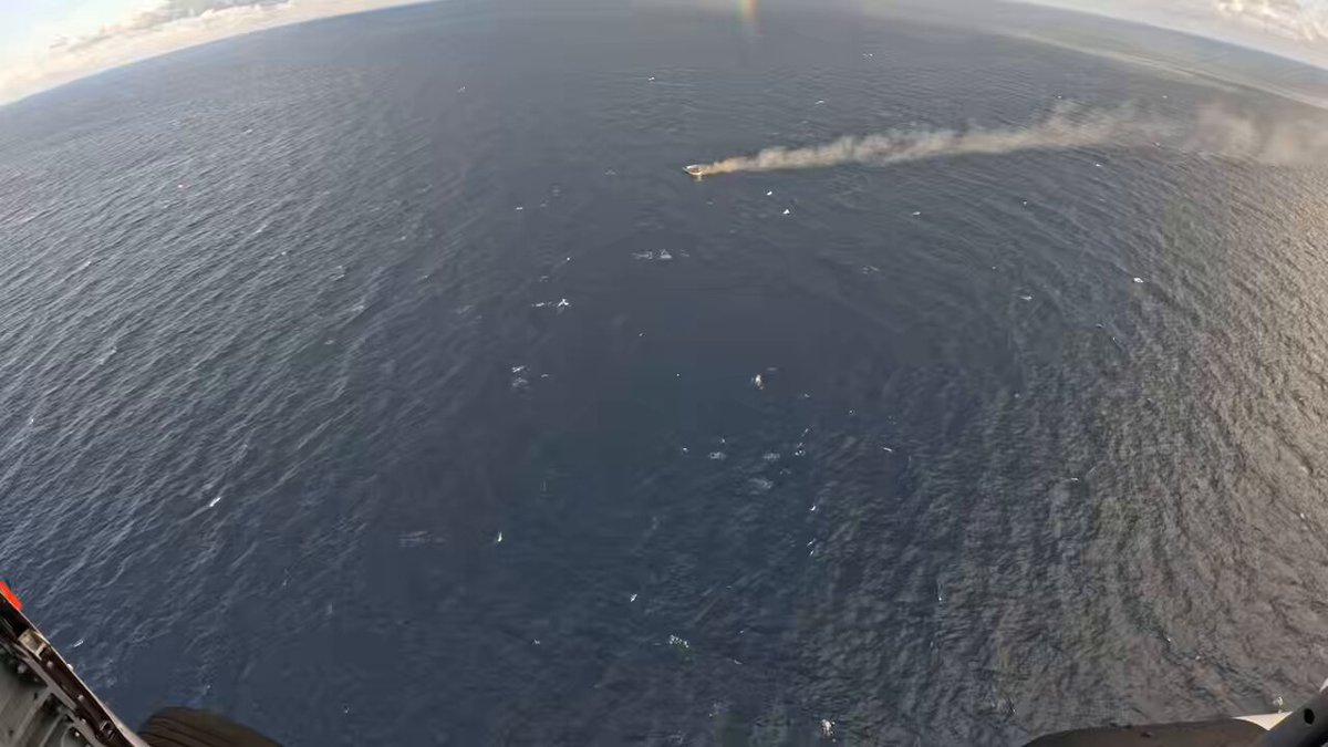 #Breaking A U.S. Coast Guard AirSta Clearwater helicopter crew rescued a boater after their fishing boat caught fire approx. 100 mi. W of Clearwater, Sun. The boater was in stable condition &amp; did not require medical attention. #SAR 🔗: