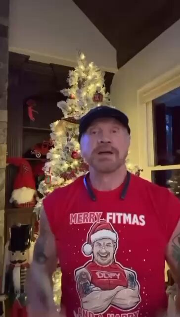 My buddy Andrew Yang🧢⬆️🇺🇸 is paying people to get off their phones! Noble Mobile is only $50 a month for an unlimited line but the best part is, you can cut your phone bill by cutting your screen time! Try Noble now and they’ll pass on $50 Noble Cash to everyone who signs up at Happy Holidays, Merry Christmas and a Happy New Rear! 💥💎
