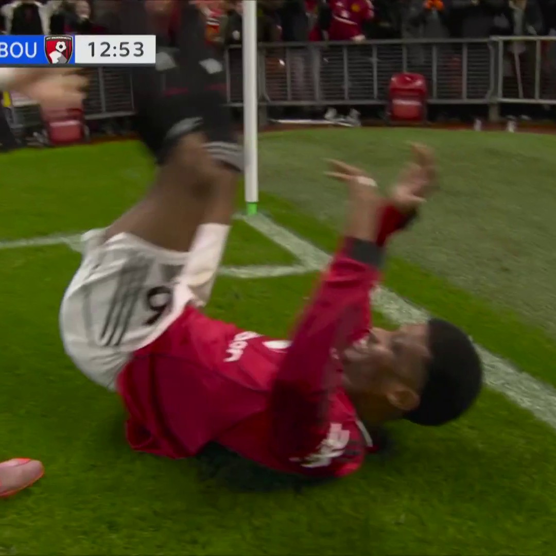 Amad Diallo opens the scoring and makes it 1-0 Man United at the Theatre of Dreams. 💪