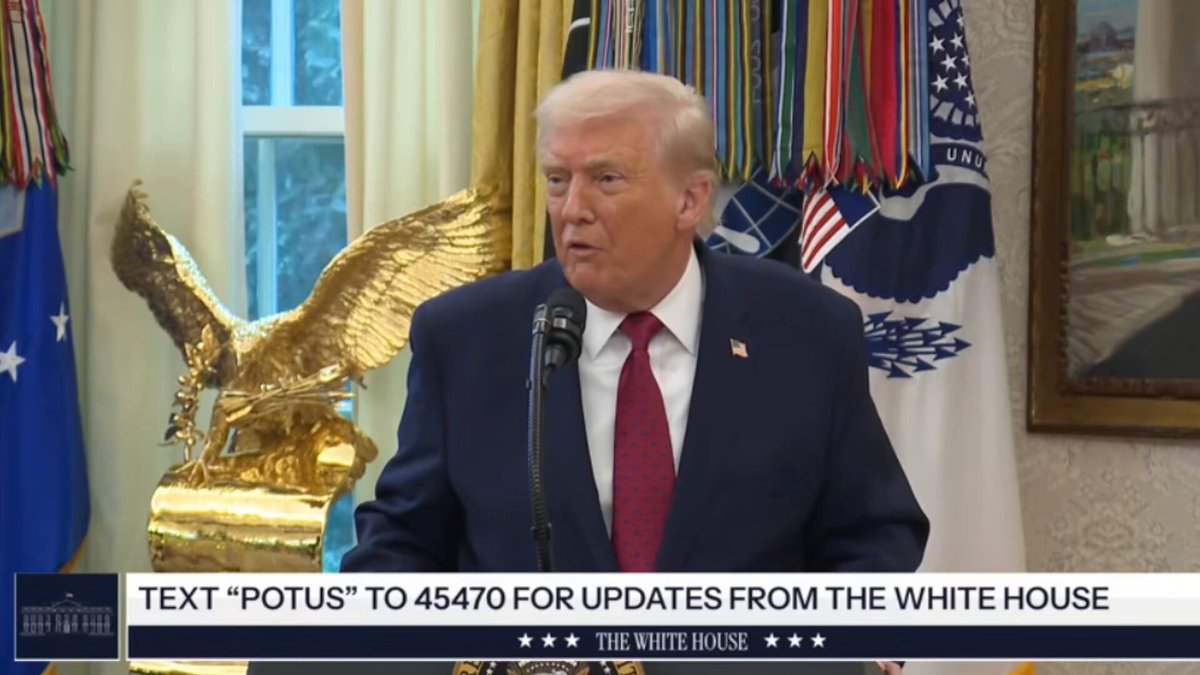 🚨 Reagan Reese: "Leader Thune doesn't seem like he wants to get rid of blue slips. Will there be consequences for the Senate?" TRUMP: "I think they should get rid of blue slips.... I think blue slips are a disgrace... they should not be relevant anymore."