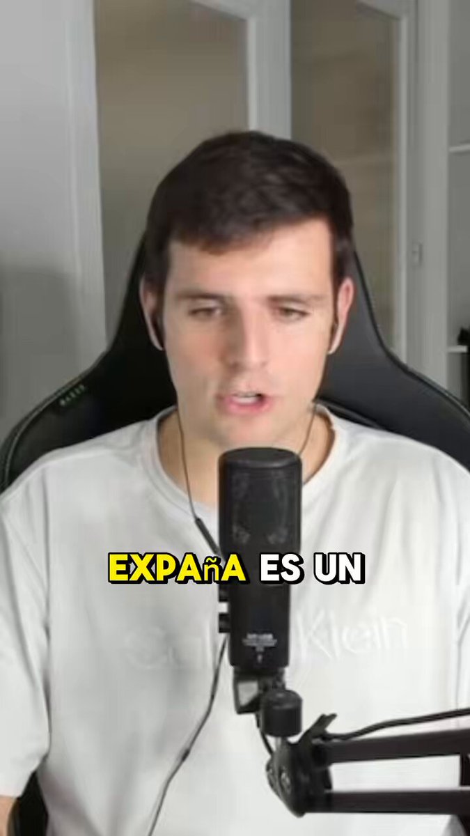 ¡Iñaki Angulo vuelve a la carga con el cuchillo más afilado que nunca! 🔪🔪😂🤌🔥💯 España, ese “ex país” donde ya no hay ni garantías políticas, ni sociales, ni jurídicas… ¡qué nostalgia! 🙄🗑️🤦‍♂️🤡 Todo vale con tal de que el inquilino de Moncloa siga cómodamente sentadito en su trono. 😏💺🤑👑 Por unos puñaditos de votos, indultó el golpito catalán de octubre 2017… ¡y colorín colorado, aquí no ha pasado nada! 🤝🆓🙈🙉🙊🎉 Esta es la España de ensueño que nos queda: la que mima al delincuente, al vago, al ocupa… y a un club que pagó más de 20 añitos al vicepresidente de los árbitros. ⚽💸💰🤑🕳️✈️ ¡Justicia “a la carta” del menú VIP, qué nivelazo! 😇🤥🙄😂😂😂🤡🤡🎪🔥🇪🇸 #EspañaModerna #PrioridadesTop 🙈👏😂