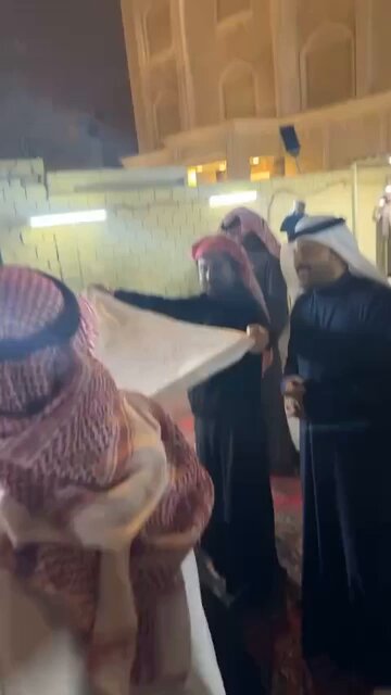 من حسن إكرام الضيف❤️