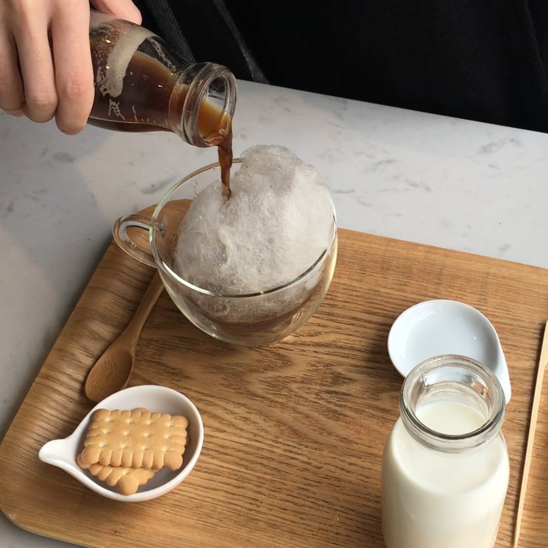 Instead of sugar, this cafe uses cotton candy to sweeten the coffee ☕️