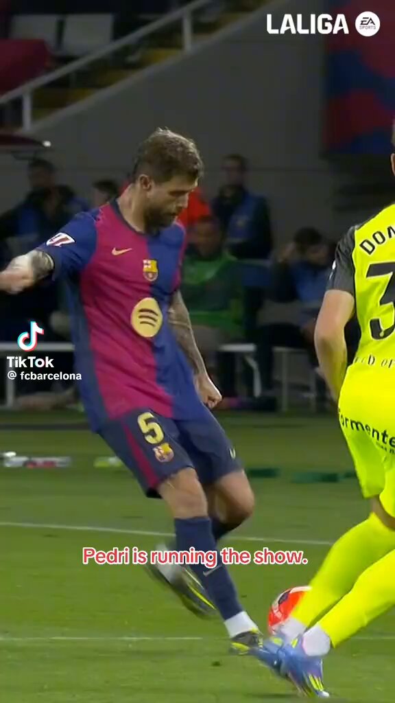 Ngl if Bruno fernandes tries this he will get injured for 10 years.