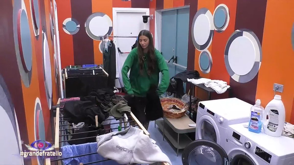 Cose di cui non possiamo più fare a meno: Casa Jonita 😅 #GrandeFratello