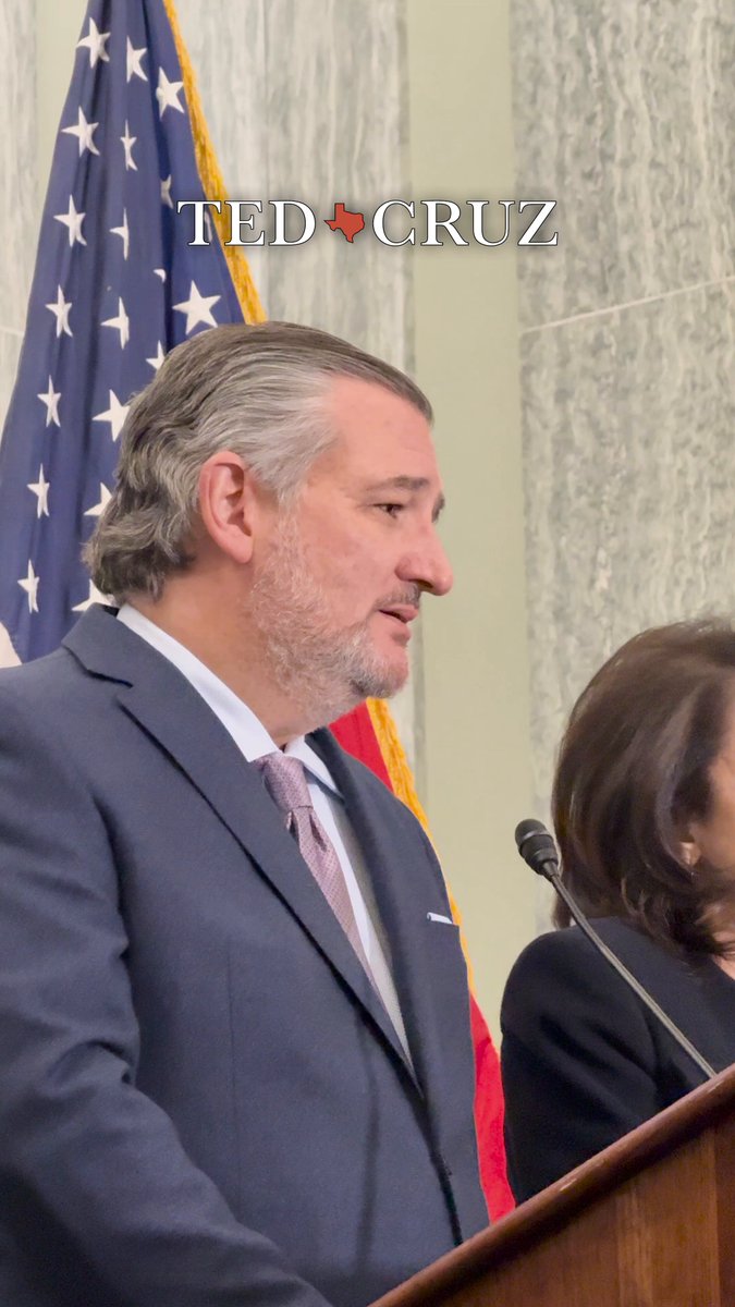 Today, I stood with grieving families who lost loved ones in January’s fatal DCA crash. I’m calling on Congress to strip the dangerous Section 373 from the NDAA, safeguard our skies, and save lives. God bless these families. 🇺🇸