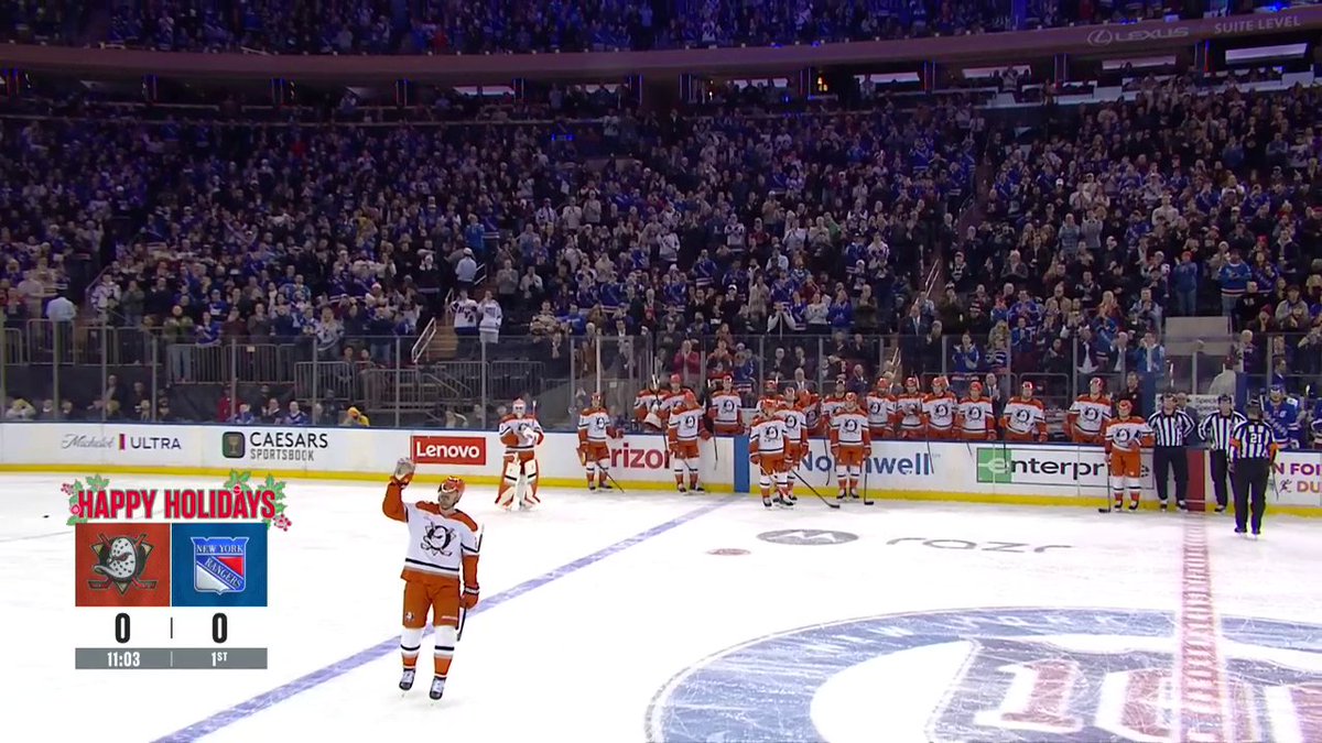 The fans in New York welcome back Chris Kreider, who played 13 seasons with the New York Rangers, in his return to the world's most famous arena. 👏