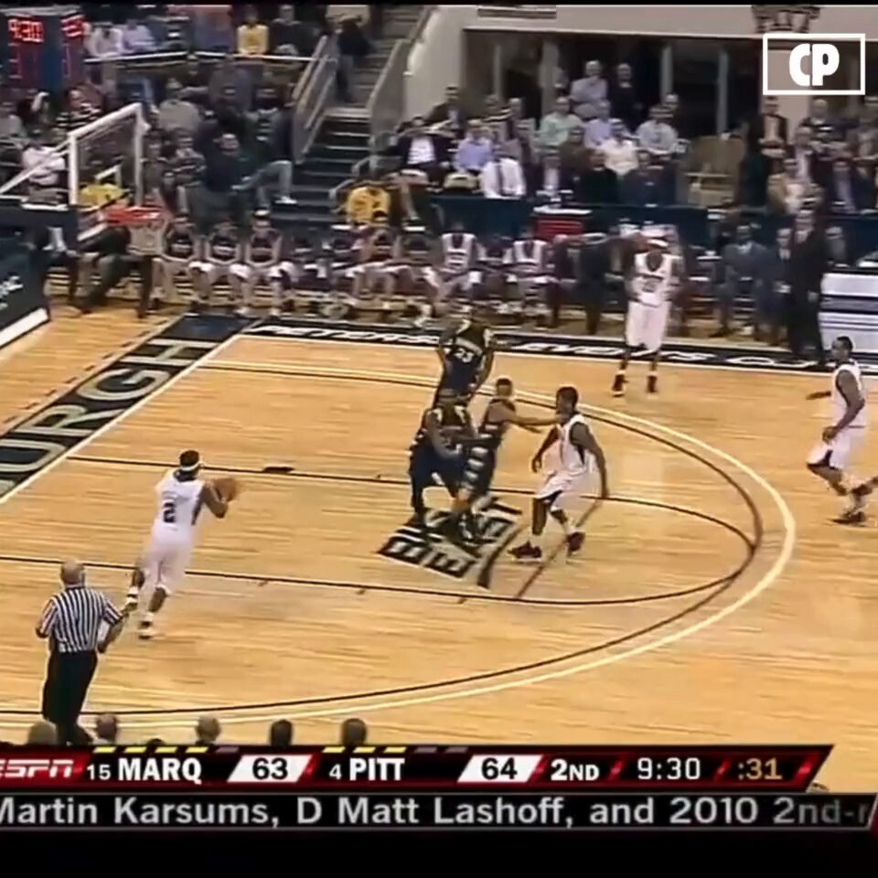 One of the most requested players that we've gotten so far... LEVANCE FIELDS was such a dog at Pitt 😳 2x All-Big East 10.7 PPG 7.5 APG 34% 3FG Who is your favorite guard from the early 2000s Big East??