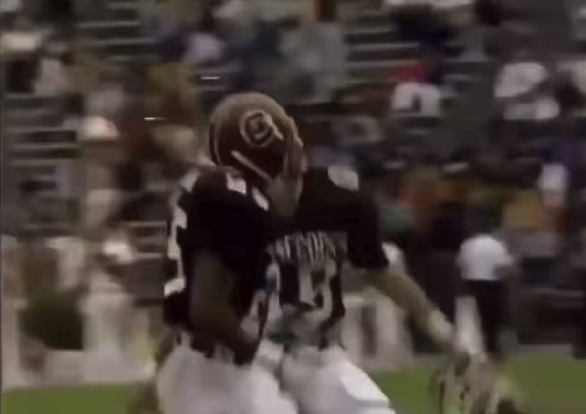 Uncovered this old clip a few years ago about Steve Taneyhill. Steve was a pioneer when it came to pouring back into the community after his playing days at USC. A huge loss for the city and Gamecock nation.