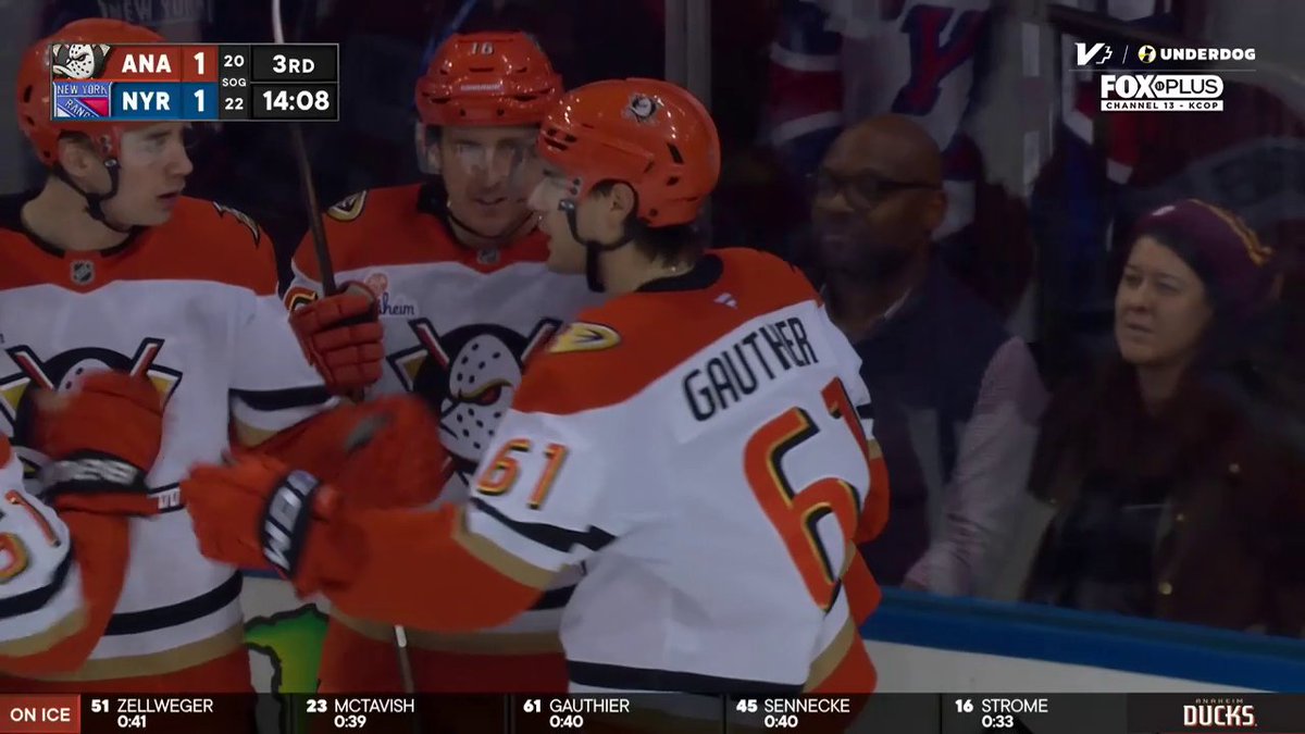 SENNECKE ➡️ GAUTHIER = 🚨 NHL x @MassMutual