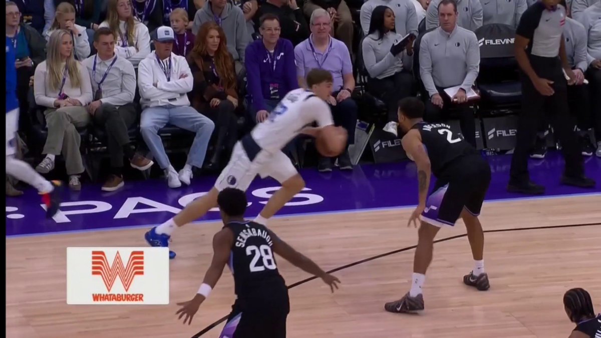 Cooper Flagg in just one half vs. Utah 😮 🔹 24 PTS 🔹 4 REB 🔹 4 AST