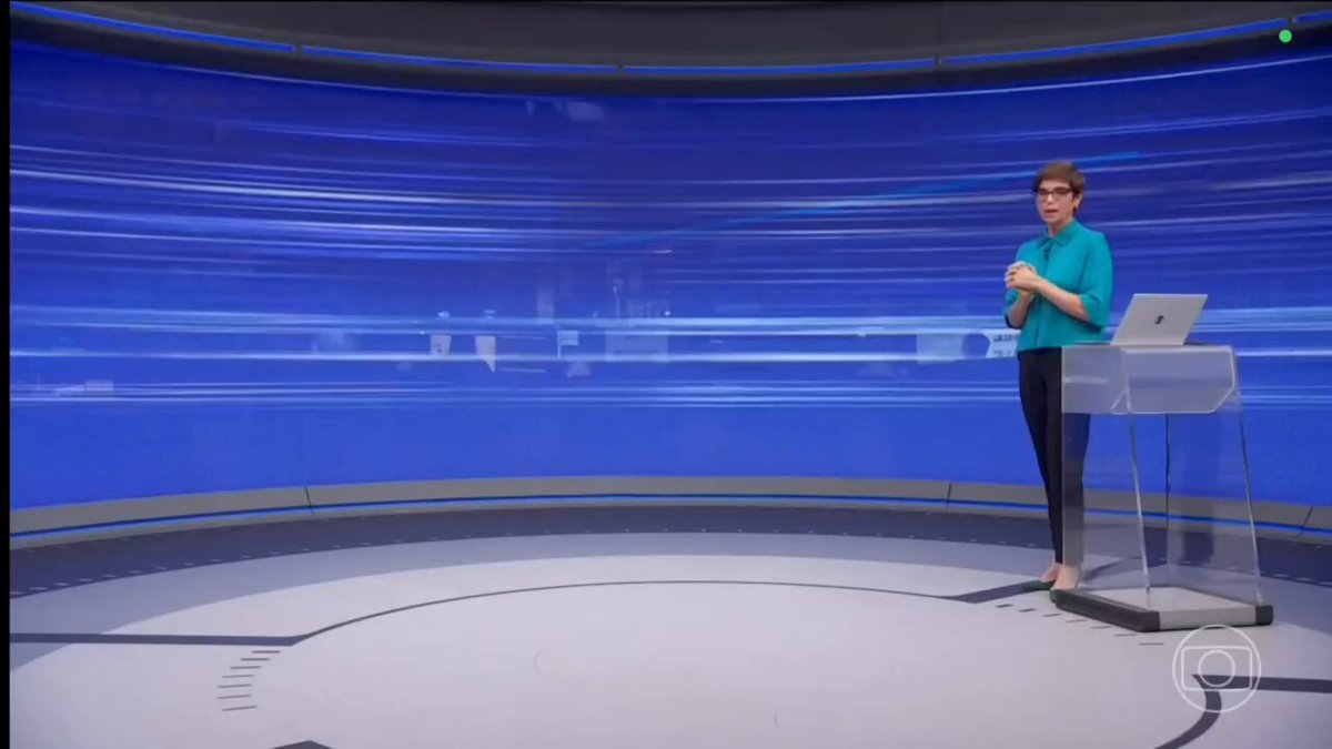 A passagem de bloco do Jornal da Globo agora tem os indicadores econômicos, patrocinados pelo Itaú, com (finalmente) o take da redação.