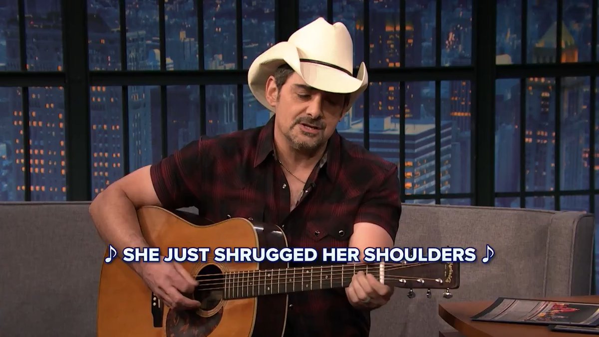 .Brad Paisley gives the Late Night audience a special performance of his new song, "That Crazy Elf (On The Shelf)" 🎶