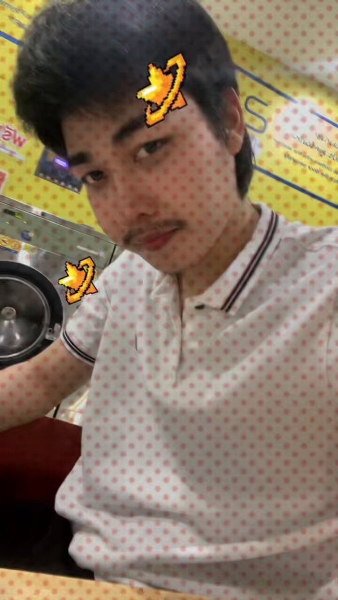 ระหว่างรอซักผ้า ก็ขอถ่ายเล่นซักนิดนะ😊