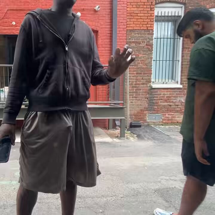 🫣My dickhead isn’t too obvious while I’m talking to my neighbor in these shorts is it?👀