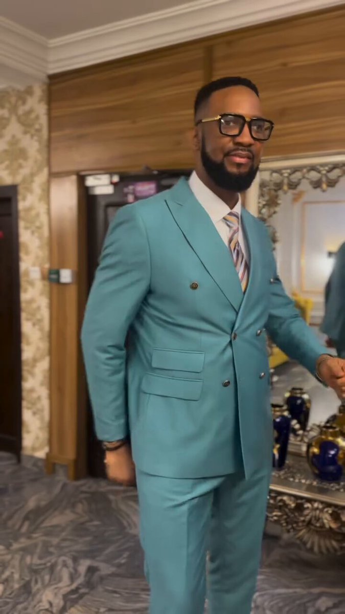 Pastor Chris Okafor is such a hot stepper