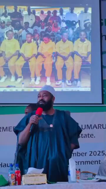 WATCH: Niger Governor Bago Splashes N50million, Bags Of Rice On Journalists Weeks After Blacklisting By International Press Institute