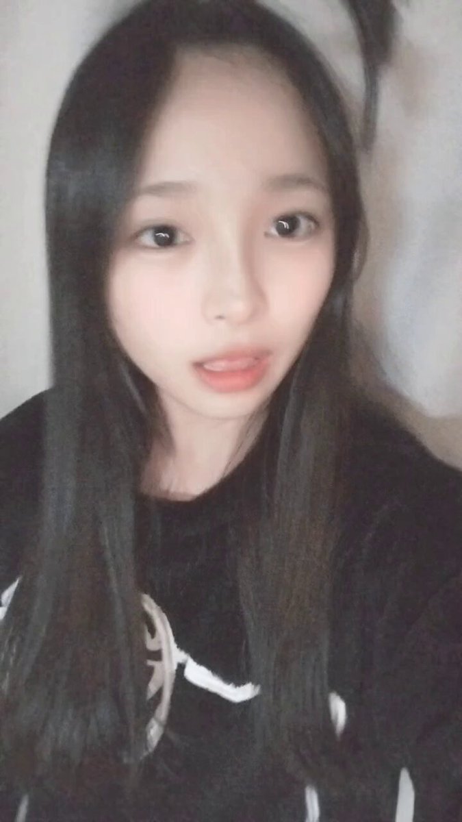 今日もお疲れ様でした😆💕 おでこ広い人です😢