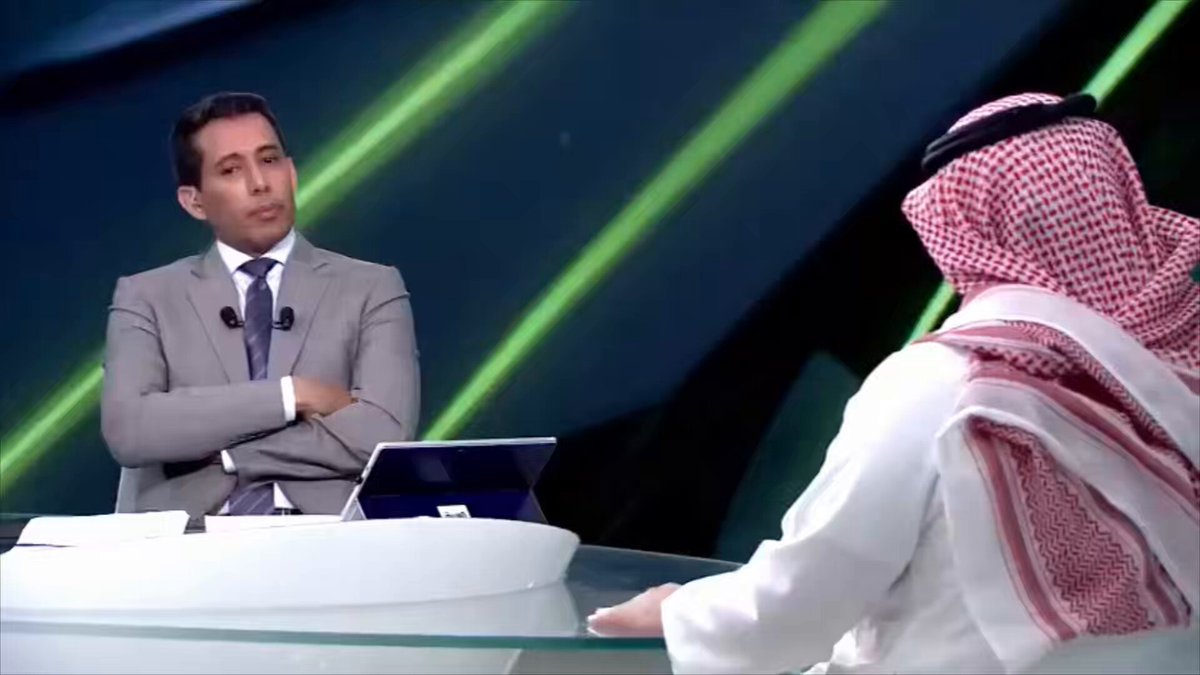 عشان تعرفون اقسم بالله ماعنده سالفه