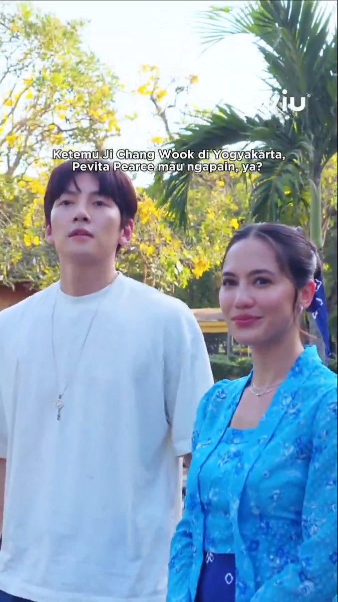Fix, udah waktunya ganti panggilan dari 'Babang Ichang' jadi 'Kang Mas Ichang' nih 👀 Cocok nggak? Atau ada usulan lain? #Viu #ExploreGalaxyWay #AbracadabraOnViu