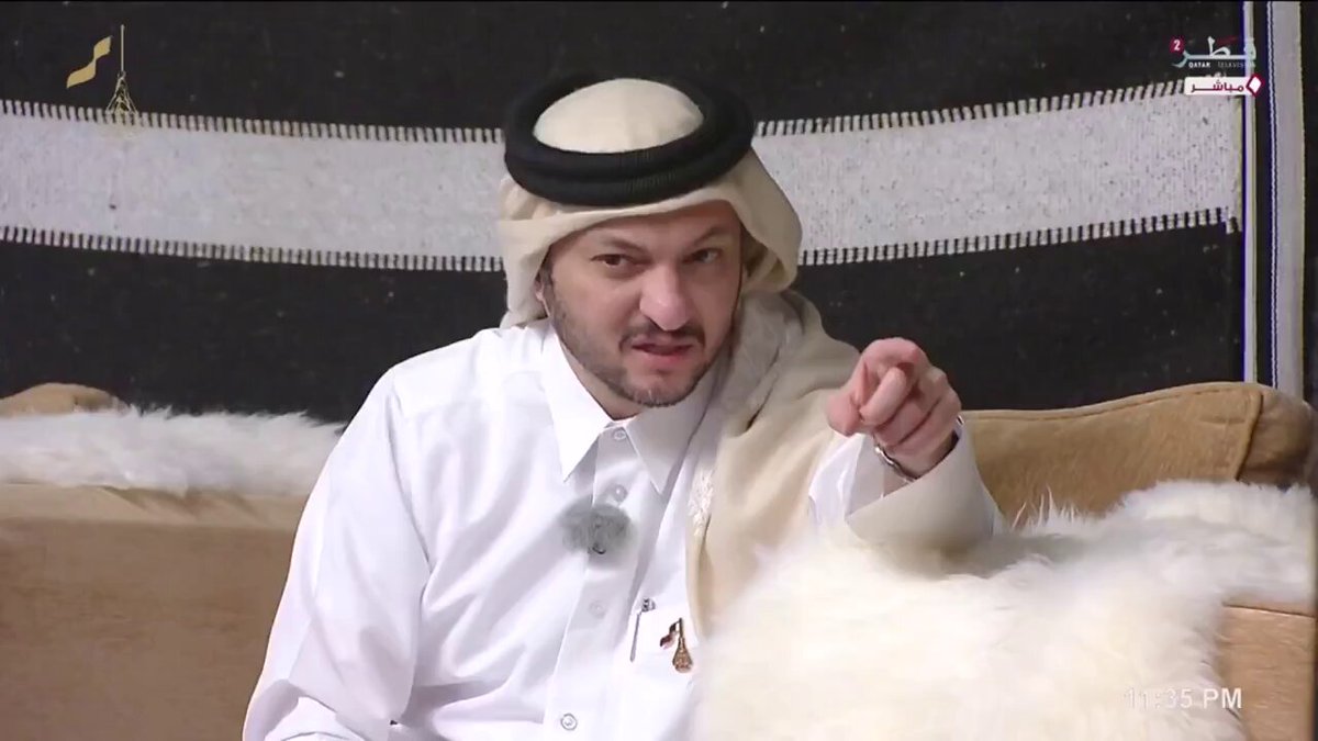 طارق التائب يلقن محمد السهلاوي درس في التحليل السهلاوي من متى اساساً صرت محلل انت جملتين على بعض ياله تجيبها صح تجي تنتقد الاسطورة سالم الدوسري صدق من قال مو اي لاعب يقدر يكون محلل رياضي