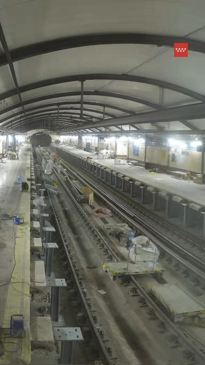 👏 ¡Un día menos para la reapertura de L6! 🚇 Así hemos reforzado los andenes para las futuras puertas de andén. 🔊 RECUERDA: este sábado 20 de diciembre la línea circular volverá a estar operativa en su totalidad. #ObrasL6 #TrabajamosParaTi #ElMetroDelFuturo