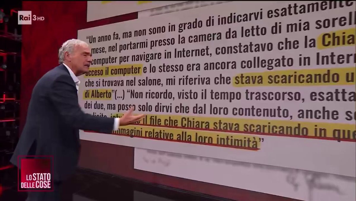 Hier soir, en direct sur la TV publique #Rai, le présentateur s'est un peu emporté: " je comprends que la #Roma est en train de jouer, mais j'apprécierais qu'en coulisses on fasse un peu moins de bruit" 😂 Ce cher #Giletti (juventino 😉) doit se faire une raison: 90% des techniciens Rai sont romanisti 😂😂