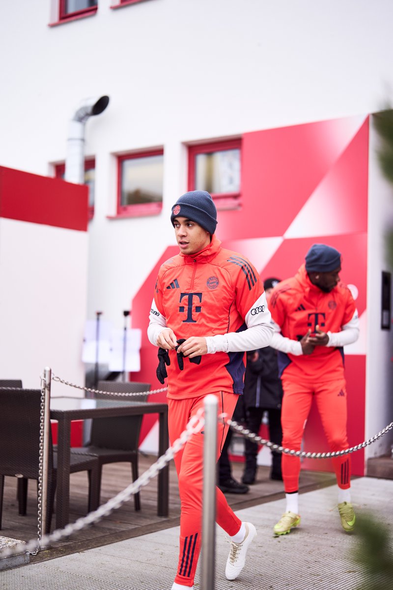 Musiala broke his ankle, had to be carried to the hospital, was on crutches, was nowhere to be seen for 5 months, learned to walk again, has now finally entered team training and Wirtz is yet to score a goal