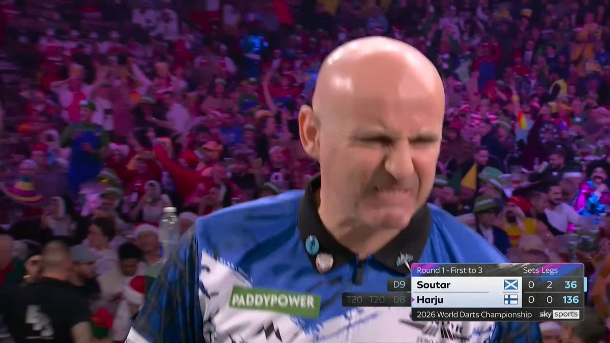 CLEAN SWEEP FOR SOOTS! Alan Soutar has RACED out of the blocks this afternoon! 🔥 The Scot averages 109.98 to wrap up the opening set against Teemu Harju! 📺 #WCDarts | R1