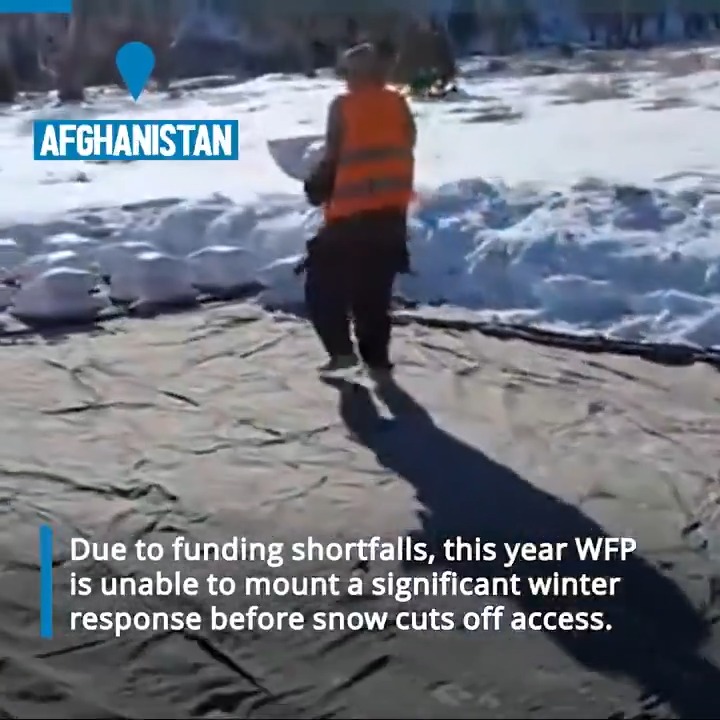 🆘 #Afghanistan is bracing for a harsh and unforgiving winter as multiple crises converge. While the crisis deepens, humanitarian aid is shrinking. Millions are going without the support needed to curb severe hunger and malnutrition.