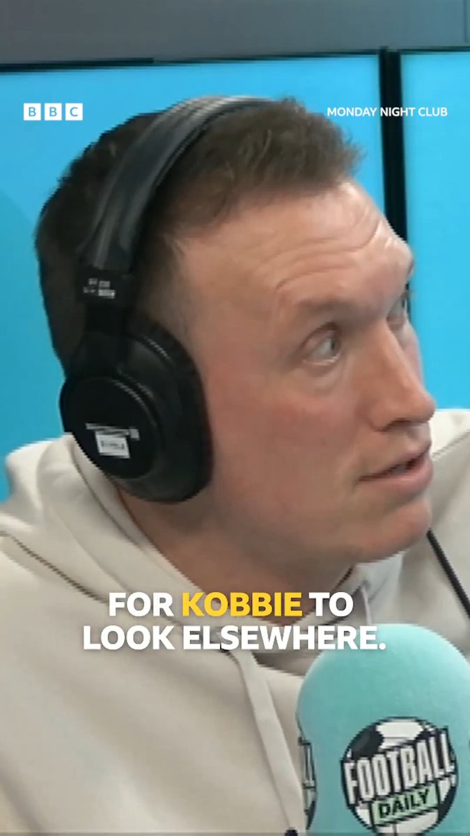 🗣️ "If that's the case, then I think it's definitely time for Kobbie Mainoo to look elsewhere!" Phil Jones discusses the future of the Man Utd midfielder 🔴🤔
