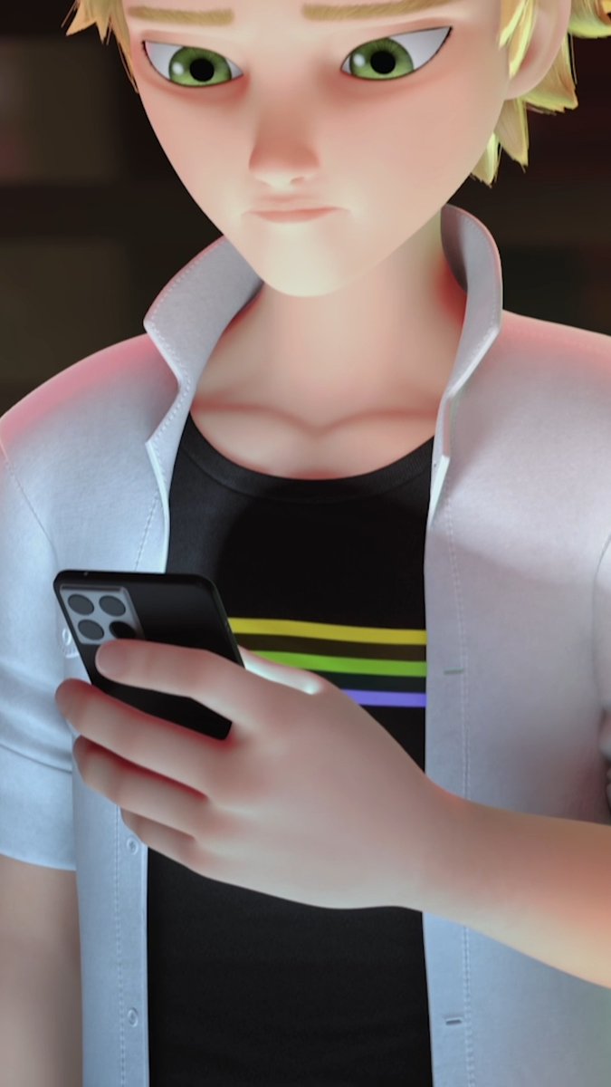 What is happening?! 😱 #miraculous