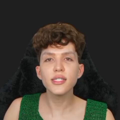 Após ser criticado por rir de um vídeo em que uma mulher usa seu cachorro m*rto para bater em vizinha que o envenenou, Ismeiow (Ismael) se pronuncia.