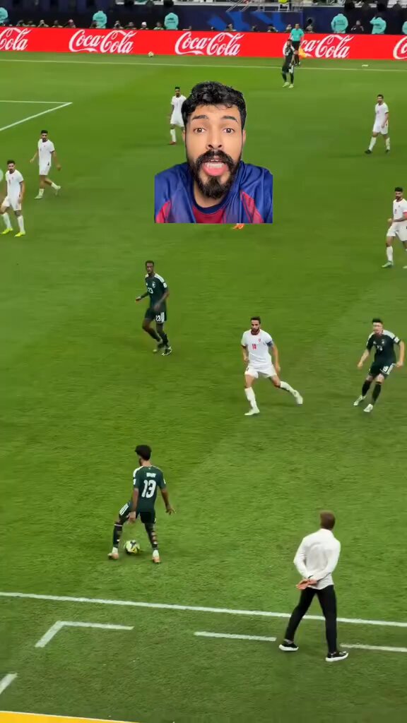 ولا يهون بوشل جاب فينا العيد كل الأهداف من عنده 👎🏻😂 تخيلوا الخطاء هذا ضد اسبانيا👇🏻😂😂😂 #السعوديه_الاردن #كأس_العرب2025