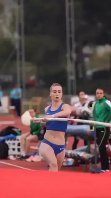 Women Pole Vault