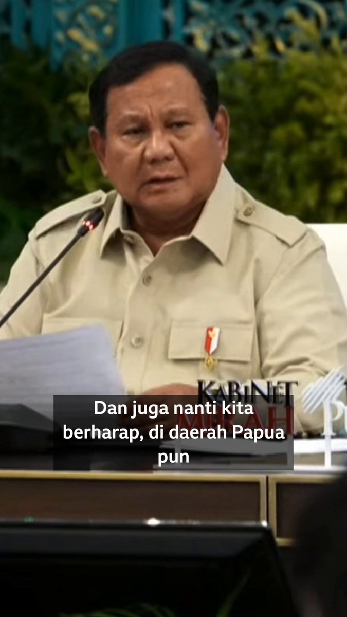 Presiden Prabowo Subianto ingin Papua ditanami sawit agar menghasilkan bahan bakar minyak (BBM). Hal itu dia sampaikan dalam rapat percepatan pembangunan Papua di Istana Negara, Jakarta pada Selasa (16/12).