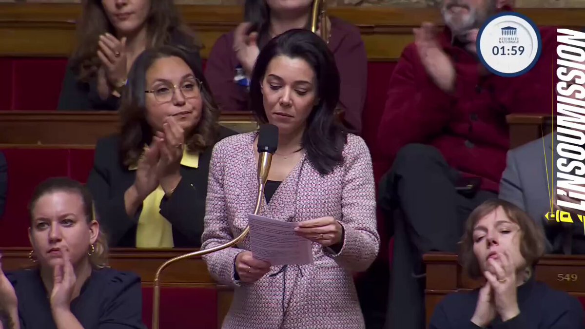 🔴 « Croyez-vous pouvoir vous laver les mains de ces mises en danger de la vie de nos enfants ? » - La députée LFI Sophia Chikirou dénonce l'inaction du gouvernement et de la mairie de Paris après les scandales d’enfants morts ou victimes de châtiments « 3 enfants sont morts l’été dernier alors qu’ils étaient confiés à des Centres de loisirs. La semaine dernière, on découvrait, abasourdis, la vidéo d’un enfant subissant un châtiment indigne alors qu’il était confié à l’aide sociale à l’enfance. Ce que dénoncent les manifestants aujourd’hui, c’est l’abandon et l’inaction conjugués du gouvernement et de la mairie de Paris. La Ville de Paris et l’État sont co-responsables. C’est pourquoi je réclame une commission d’enquête pour clarifier les responsabilités de l’État et de la Ville et protéger nos enfants. Madame la Ministre, après des semaines de silence assourdissant, dites aux parents et aux agents publics ce que votre gouvernement compte faire pour aider les communes à recruter, former et titulariser, les animateurs du périscolaire ? »
